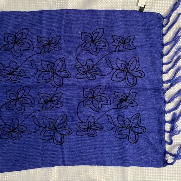 Charming Charlie Royal Blue Rectangular Women’s Scarf with Fringe - Picture 6 of 9